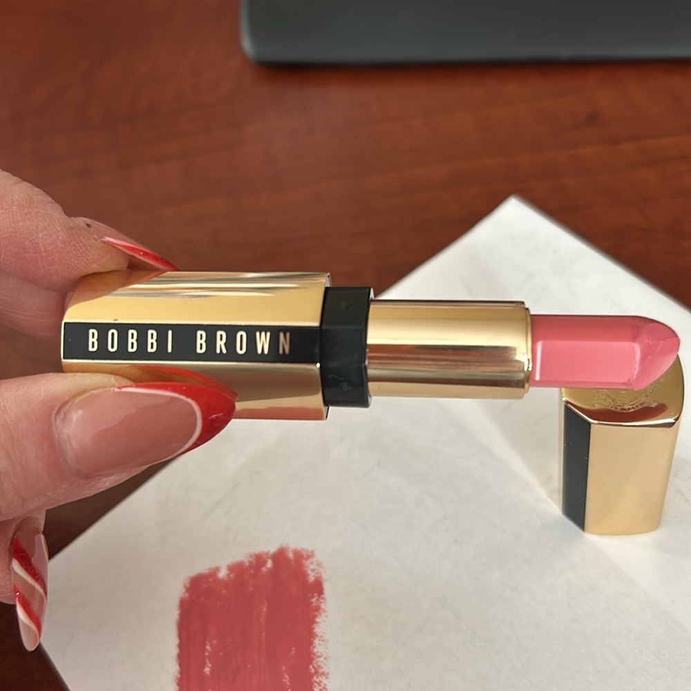 Limited editon  Bobbi Brown Pink Cloud 311 luxe lipstick - Picture 2 of 4